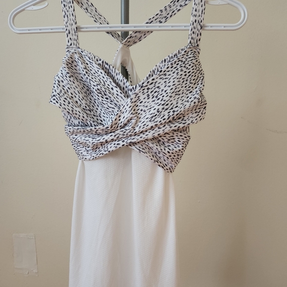 Lululemon tank top size 4 - Picture 1 of 3